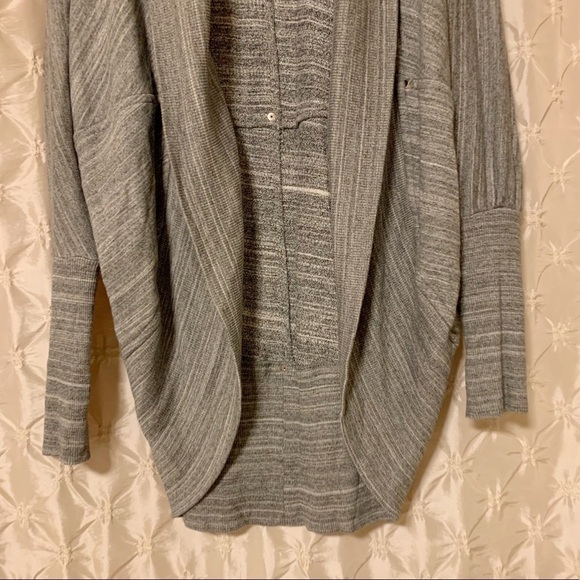 Aritzia Wilfred Diderot Cocoon Open Front Cardigan Grey - Picture 3 of 14